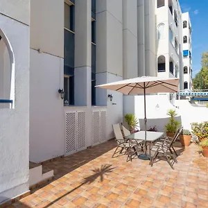 https://apartamento-frente-a-la-playa-con-gran-terraza.1costadelsol.com